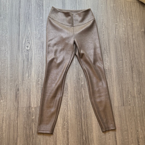White House Black Market Pants - WHBM Runway Legging – Size 6 – Shimmery Bronze Faux Leather Look